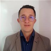 Profesor de educación física recreación y deportes brinda clases y/o retroalimentación enfocado a la salud mental y mejorar los procesos deportivos llevando cada disciplina a un nivel alto